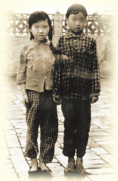 �������̫���庢���ѳ�����˳ɲġ�̫����&ldquo;��ͯ��ɢ����&rdquo;��Ŀ��̫�������������Ա��Щ�޷�ǰ��̫���壬��үү��������Ϊ����Ͷ�׿��ѵĴ������������к��ӵľ�����ʽ��Ϊ��ʹ�����Ǿ���õ�������̫�����ȡ���򷢷ž�����ķ�ʽ��������õ������ĺ��ӡ�