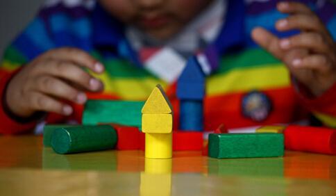 ����Ŀ���¡�&ldquo;��Щ�Ҷ��̹����������ǲ��ᣬ��ʵ��Ҳ��֪���ý�ʲô&hellip;&hellip;&rdquo; С�����Ǹ������ļҳ����ڼ��ﾭ���̺���ѧϰ���̺�������������������������ʶˮ����ʹ�ÿ��ӡ������·��ȵȡ����Ǻ����ƺ������飬�����޷�ʹ�ÿ��ӣ�˵������ѧ�Ķ�����