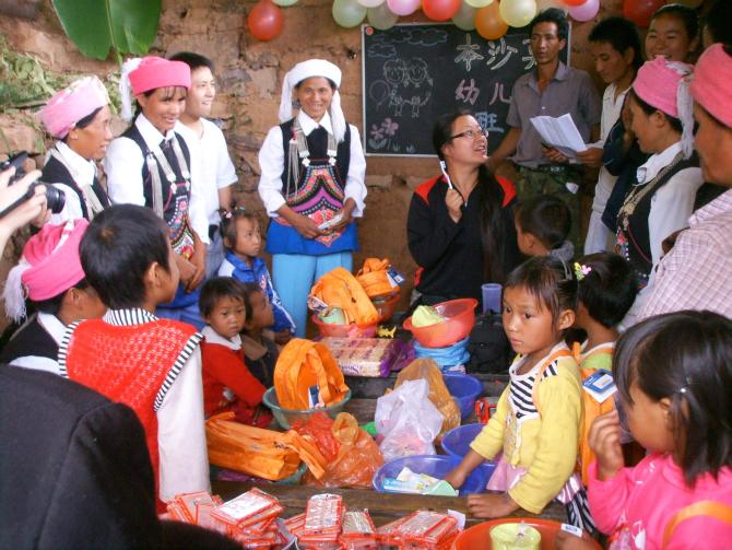 ũ��ƶ����ͯ����״�������ֹۣ��߽����ȥ����ͯ�����ݣ��̻Ả����������������ݵķ���������ũ���ͥ�Ͷ�ͯ���õ�����ϰ�ߣ�Ԥ���������ƣ����ҳ��Ǵ�ȥ������֪ʶ��Ҫ���������ල��ͯ������ϰ�߸ı䡣