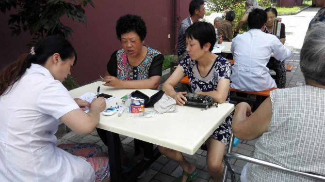 ����Ʊ˵������λ�ȡ����Ʊ�ݣ���Ȱ�������Ὣ��Ϊ����100Ԫ�����ϵ����ѿ��߾���Ʊ�ݣ��뷢�;�����ͼ������������Ŀ�����ͽ��׵��ţ�����Ʊ̧ͷ���ռ���ַ���ʱ���Ϣ�����䣺invoice@lianquan.org��������������ѯ��021-60146234