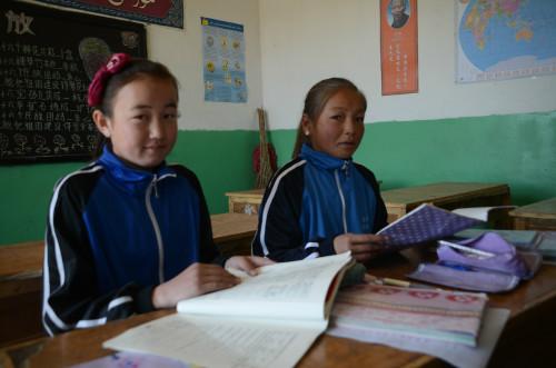 ���������ڽ���ѧϰ�����ڼ�ͥƶ����ѧУ��ʦ˵������ȱ���Ǻ����ǵ�ѧϰ��Ʒ���ľߡ���