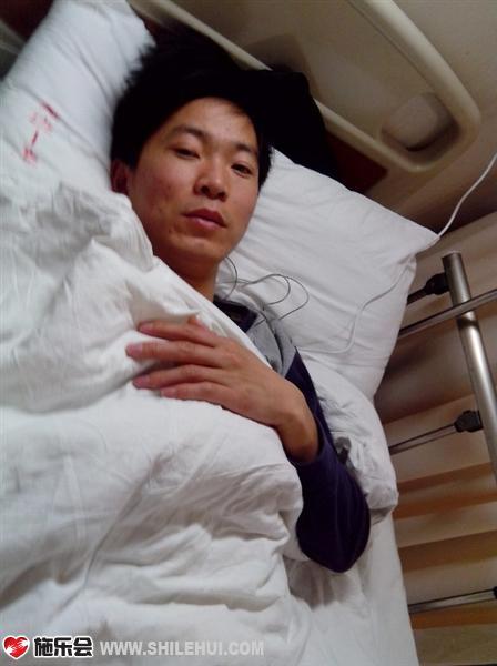 躺在床上的方老师时刻惦记4岁的女儿和学校的孩子们