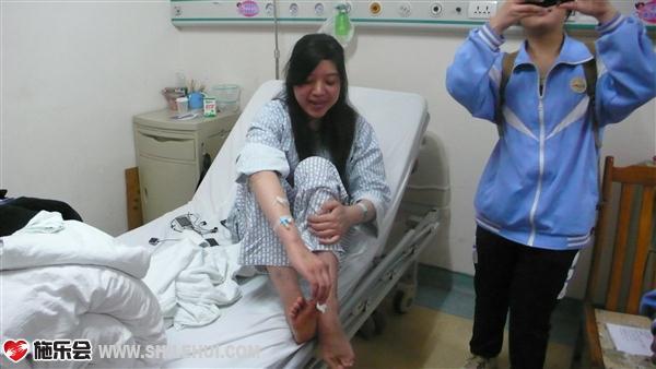 血小板偏低,身体各部位容易出血。我要学习如何处理伤口。