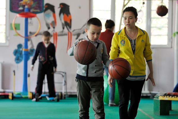 多方面培养激发自闭症孩子各种的兴趣爱好。