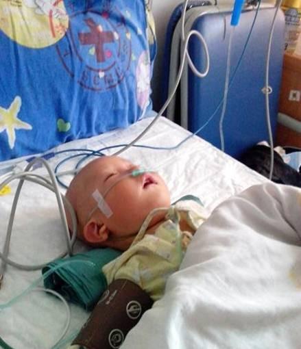 俊楠在上海治疗心脏病,出现昏迷,情况很严重