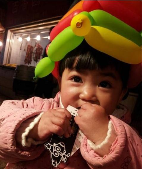 孩子没生病前的照片