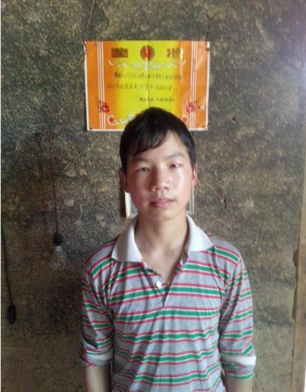 吴国庆学习很用功,说这样是对父亲最好的安慰和报答。