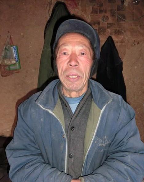受助人王炳广老人的近照