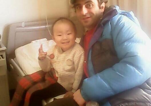 手术后六天,孩子比我想得要坚强,平安出院。