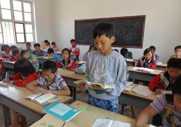 张帅康在学校的表格很积极