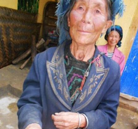 罗汉阿西渴望得到爱心人士的援助,晚年不为衣食而忧