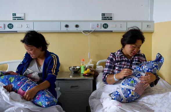 有爱就有希望,爱心能使冰雪融化,爱心能让冬天不再寒冷,爱能让他们重拾信心再造家园