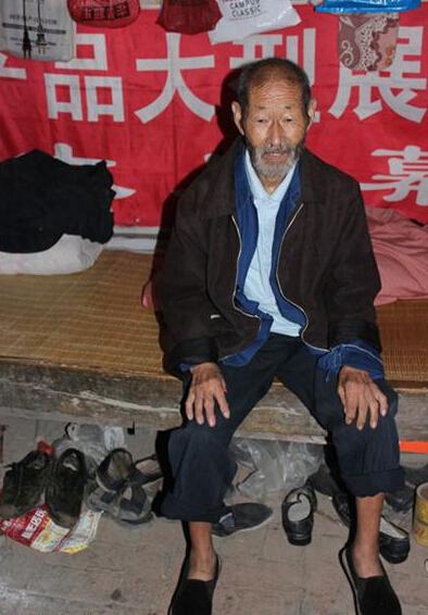 常振军现年81岁,家住河南南阳市邓州市裴营乡常营村