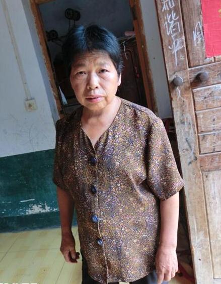 尤云兰今年58岁,家住河南南阳市卧龙区谢庄乡康营村