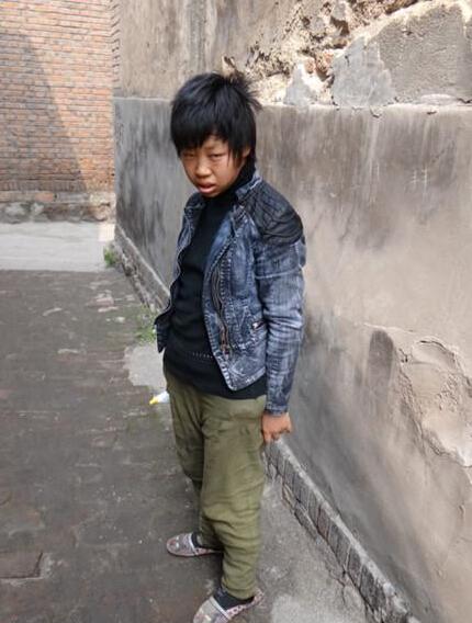 张广路的二女儿,残疾人,生活需要人照顾