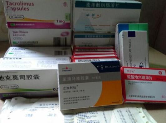 每个月的药跟费用的单据