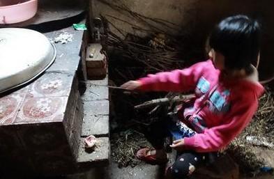 刘如意家中贫困,但她很乖