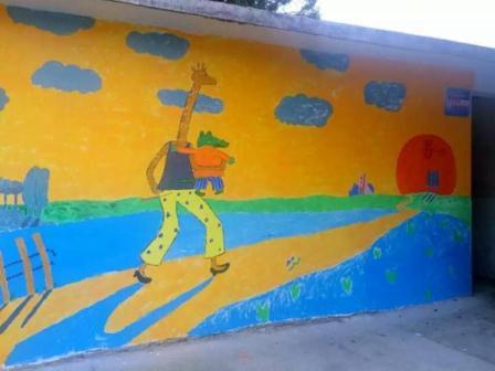 还记得绘本里熟悉的身影-《鳄鱼爱上长颈鹿》吗?上海心教育社区青少年发展中心是一家专注于青少年素质养成的非营利机构,以经验学习圈为核心理念,体验式活动为主要活动方式,帮助青少年培养自尊心、自信心、成就感及领导能力,协助青少年有自信的融入社会。