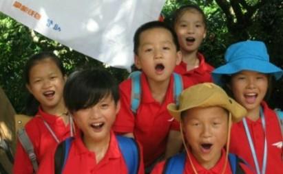 第一次来到离家乡仅有一百多公里的大城市 ——重庆市垫江县永平学校