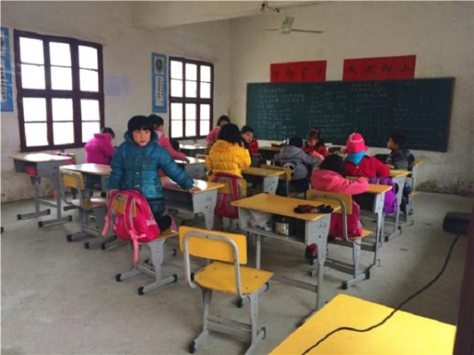 2015年秋季,我们计划帮助安徽、湖北等地乡村学校的100个班级配置班级益智包。